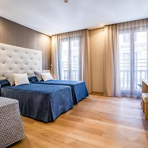 *** Hotel Rialto Spain